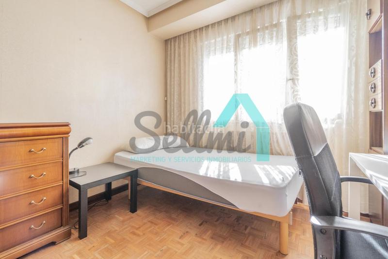Foto ef32f1c7-d085-48ee-99fa-3e3891b2cd10. Alquiler piso en Auditorio - Seminario - Parque de Invierno Oviedo