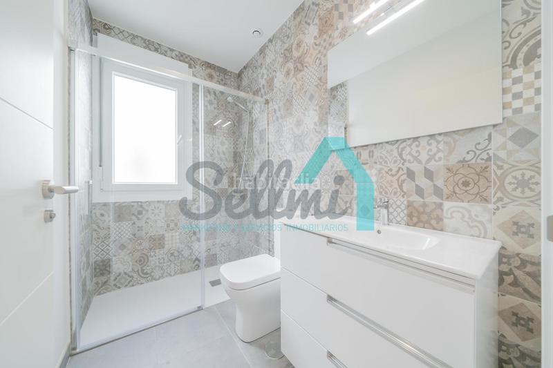 Foto 5f4f8fd0-0d1f-46f0-8a05-73623b03bcc6. Dúplex amb calefacció a Salesas - Foncalada - Campoamor Oviedo