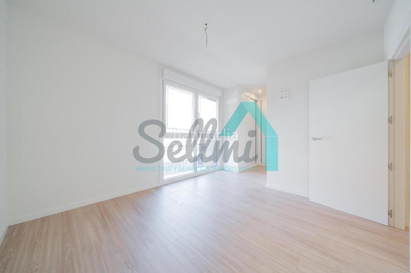 Foto 9b13f64f-302e-4d14-9cd3-408ae3d2943c. Dúplex amb calefacció a Salesas - Foncalada - Campoamor Oviedo