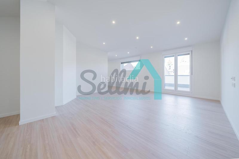 Foto b4c4bf0c-3932-494b-9394-208512769740. Dúplex amb calefacció a Salesas - Foncalada - Campoamor Oviedo