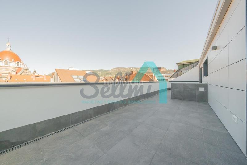 Foto c6d8611b-e4a6-4a4a-8291-5073015fb6f8. Dúplex amb calefacció a Salesas - Foncalada - Campoamor Oviedo