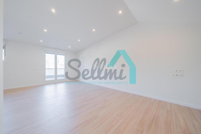 Foto df8fb542-6fdf-4586-9cdb-a936318acc7b. Dúplex amb calefacció a Salesas - Foncalada - Campoamor Oviedo