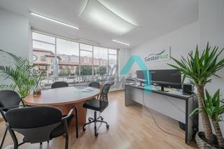 Bureau  Calle uría. Oficina en venta en uría, oviedo (asturias, españa). 
 
precio
