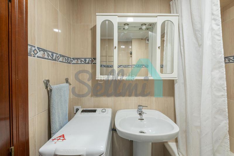 Foto 114a6d2e-a9b7-4912-847e-4d273430127c. Flat with heating in Auditorio - Seminario - Parque de Invierno Oviedo