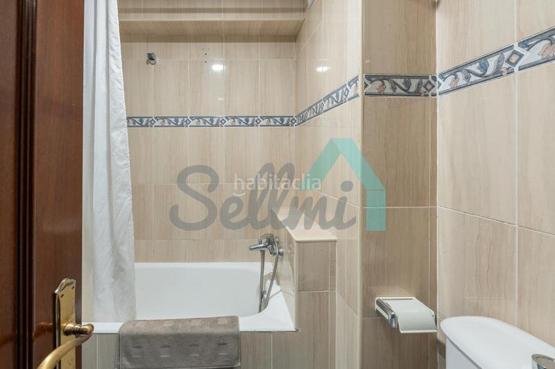 Foto 82f7d2f3-bce0-4c93-8e8c-6fa01e626774. Flat with heating in Auditorio - Seminario - Parque de Invierno Oviedo