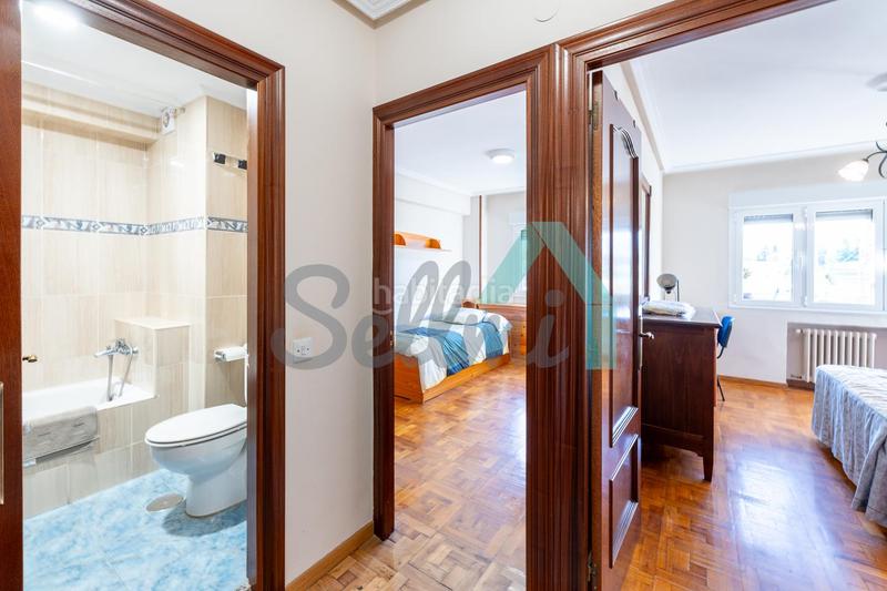 Foto f760a513-0231-49de-9c68-7b2d3726d246. Flat with heating in Auditorio - Seminario - Parque de Invierno Oviedo