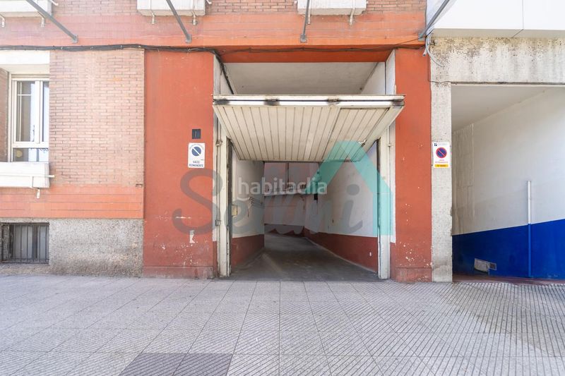 Foto eb2d2135-d7d5-4198-b989-8d73d56b38c9. Pis amb calefacció aparcament a Masip Oviedo