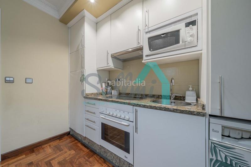 Foto a3ed827a-38e0-4ae7-bac8-bacf15b05f6c. Affitto monolocale con riscaldamento in Casco Histórico Oviedo