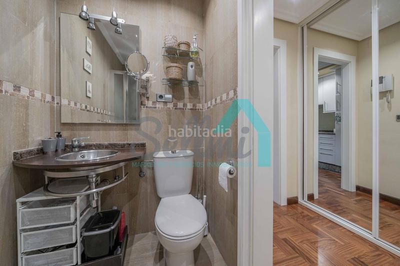 Foto 92bc3e75-b794-487d-a223-fd21952ce8fd. Rent studio with heating in Casco Histórico Oviedo