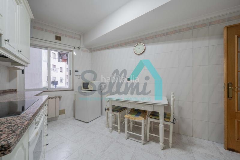 Foto d29326bb-a12d-436b-80da-801ac38c89f2. Rent flat with heating in Masip Oviedo