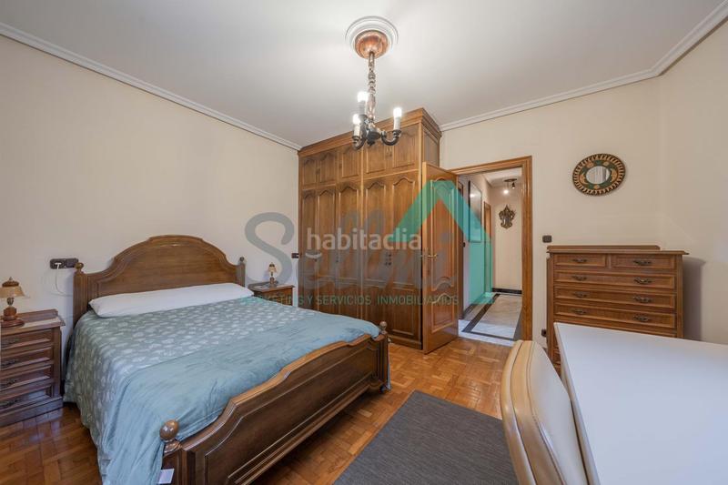 Foto 2680573b-676f-4ac8-bd8e-17eee5cf160e. Lloguer pis amb calefacció a Masip Oviedo