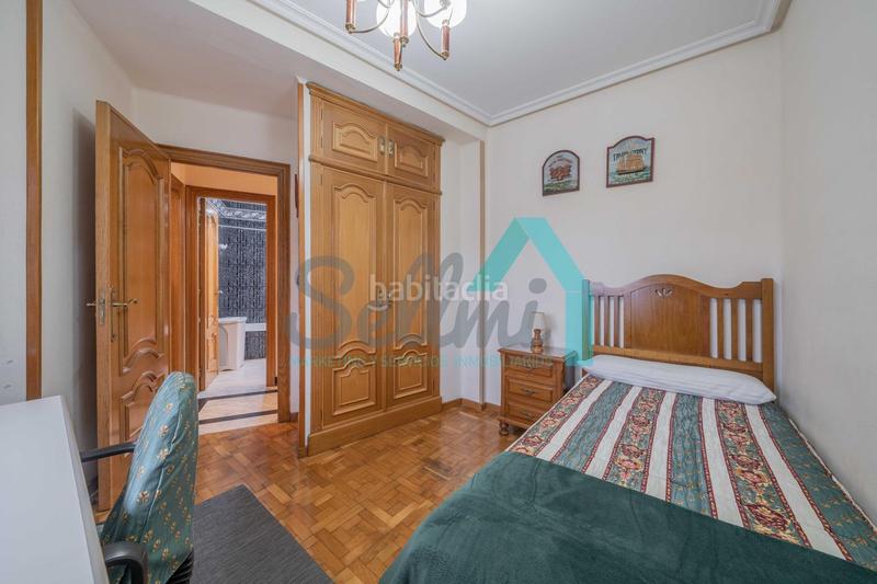 Foto b8622c75-f0c9-4d65-8e78-e7a9cfad6cb4. Alquiler piso en Masip Oviedo