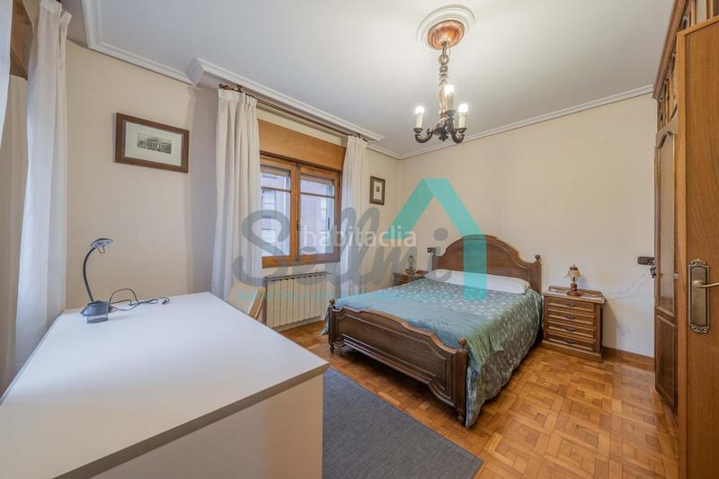 Foto d66cb1ee-73be-44ef-8389-032722172684. Alquiler piso en Masip Oviedo