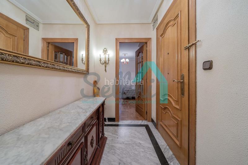 Foto f0103e43-801f-4b9f-9753-99ad43d4177c. Alquiler piso en Masip Oviedo