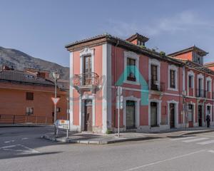 Casa aparellada  De la libertad