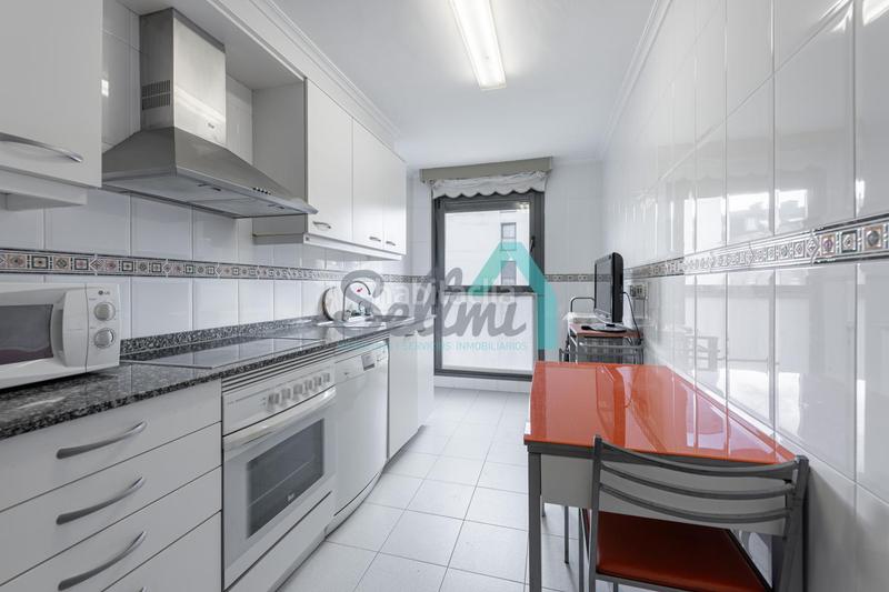 Foto 7a397d93-e81a-43c4-b229-650fbf3d2aa2. Affitto appartamento con riscaldamento parcheggio in Oviedo