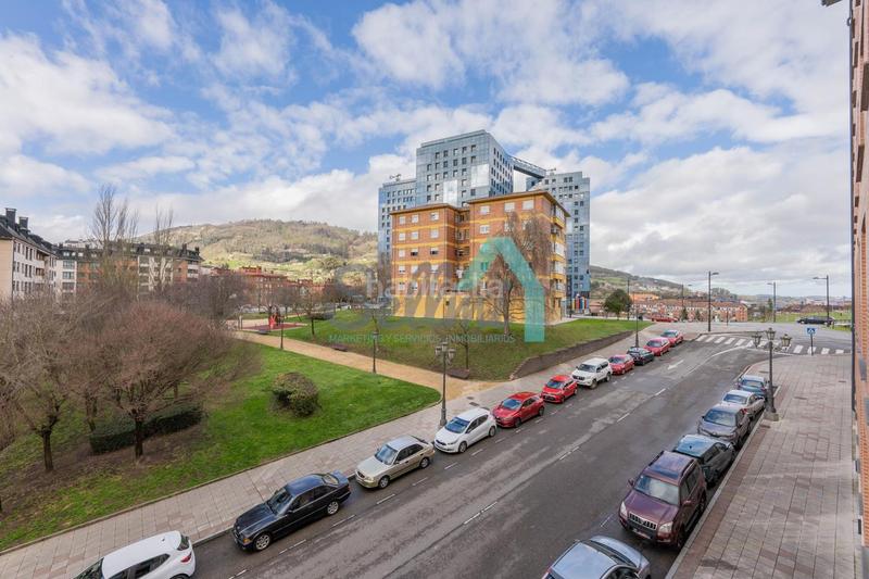 Foto b769328b-4880-4d57-b80f-4bbbd67cb2c0. Location appartement avec chauffage parking dans Huca - La Cadellada Oviedo