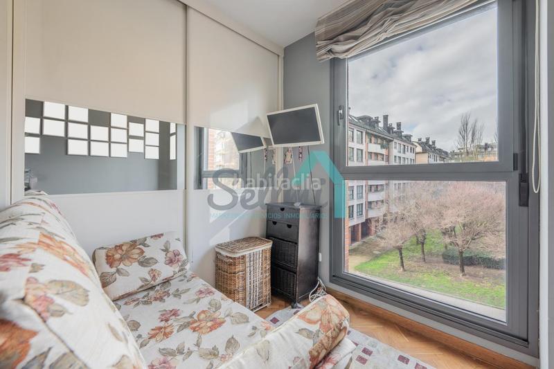 Foto 06098c46-fac8-4017-a4e3-071a03779e6c. Rent flat with heating parking in Huca - La Cadellada Oviedo