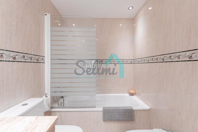 Foto 7abf39ef-5397-4382-ad97-fce1dda31098. Rent flat with heating parking in Huca - La Cadellada Oviedo