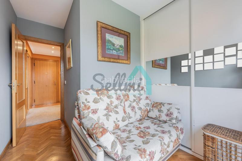 Foto aa8c659a-4025-4d3d-ad96-6c047d7bc74b. Rent flat with heating parking in Huca - La Cadellada Oviedo