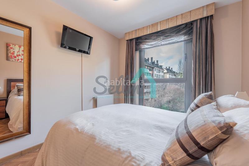 Foto c832de62-662a-4a1c-aab4-849aaa2bb796. Rent flat with heating parking in Huca - La Cadellada Oviedo