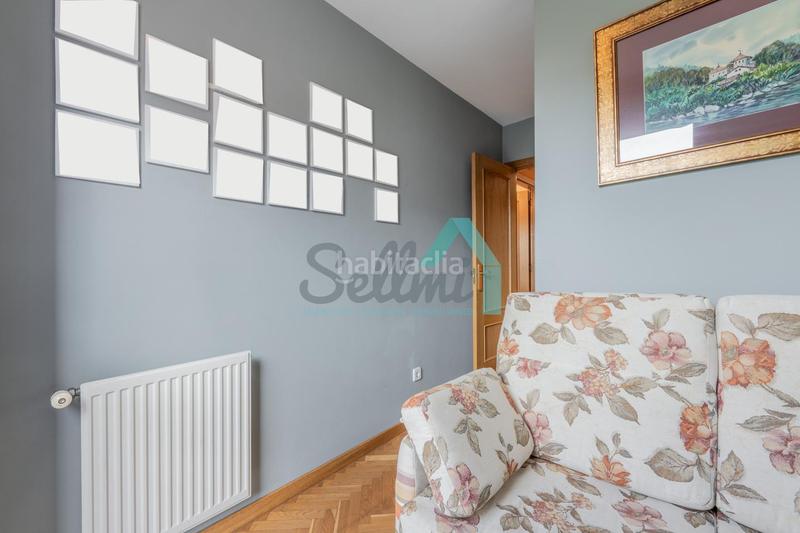 Foto 2c8b357d-9b93-43d3-b8b0-ebb7a2d1aa89. Alquiler piso en Huca - La Cadellada Oviedo