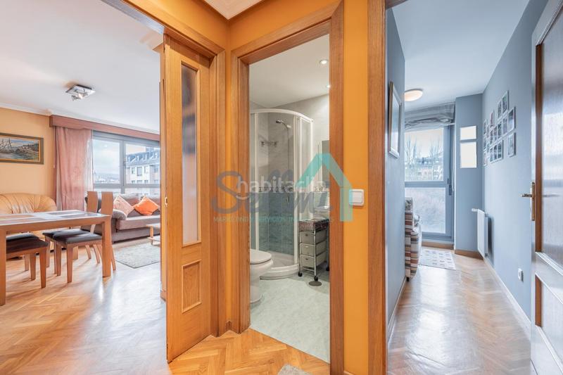 Foto 539d4577-2f1f-462b-a0b8-bdb18b4f48e4. Alquiler piso en Huca - La Cadellada Oviedo