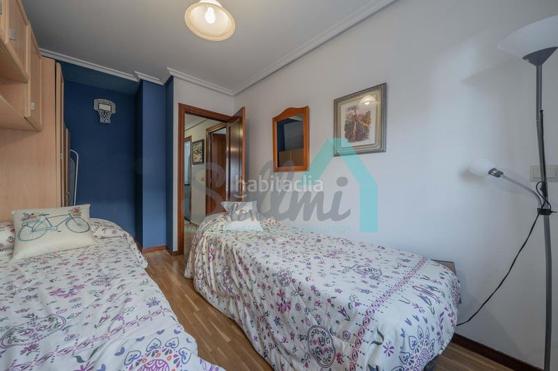 Foto 124ab86d-bc89-4165-b279-1c5bc53aea3b. Piso en Aller