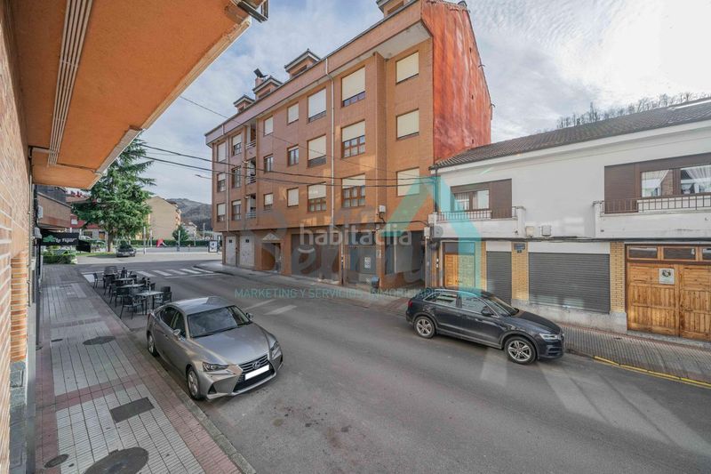 Foto ece192ba-2f94-4c27-849f-1fedebe18193. Piso en Aller