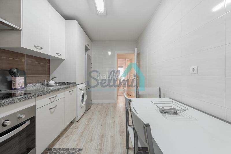 Foto c0e907f3-4d87-4f1d-8fa8-92ab63835962. Affitto appartamento con riscaldamento in Salesas - Foncalada - Campoamor Oviedo