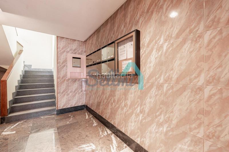 Foto 14e886ee-19ee-4ae1-9cb2-883093455b43. Location appartement avec chauffage dans Salesas - Foncalada - Campoamor Oviedo