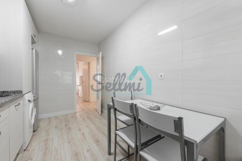 Foto 38191efb-9253-4158-aacf-788159e1473d. Rent flat with heating in Salesas - Foncalada - Campoamor Oviedo