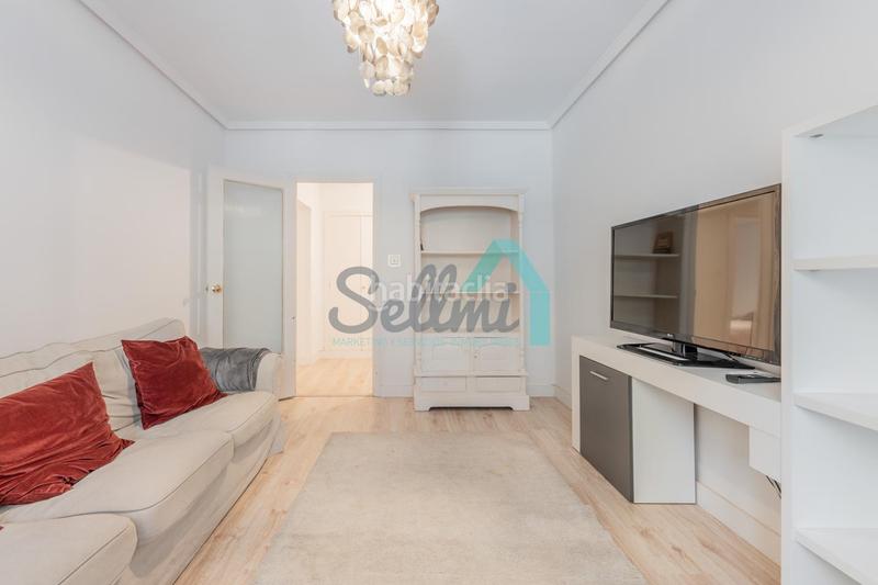 Foto 506937eb-db7f-40ad-afd4-2899d4e7de41. Rent flat with heating in Salesas - Foncalada - Campoamor Oviedo