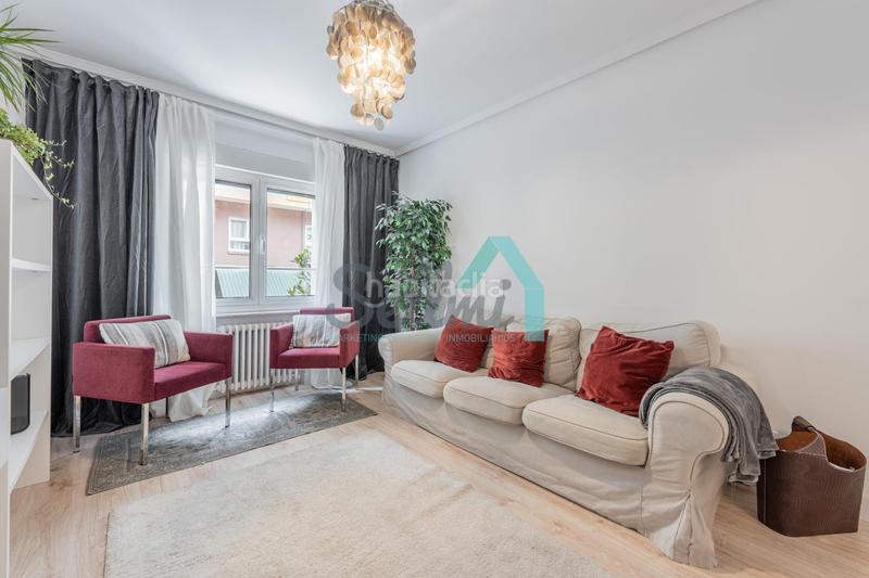 Foto aefc6139-e7ca-43f6-aa0c-860350585183. Rent flat with heating in Salesas - Foncalada - Campoamor Oviedo