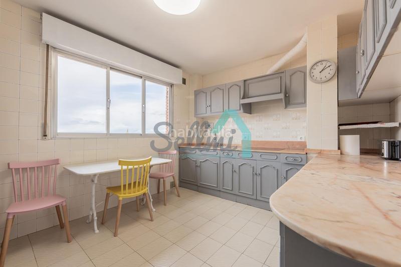 Foto 208064bb-b3c7-4c6a-9846-d18097ab53c4. Location appartement avec chauffage dans Fontán Oviedo