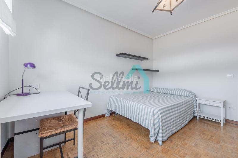 Foto 4afba457-4ab0-422e-aabd-abfdb597bd67. Location appartement avec chauffage dans Fontán Oviedo