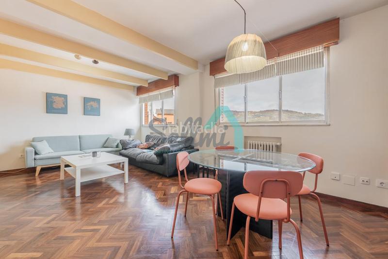 Foto 25caf7bc-7a1e-49b9-b156-7f83e903e3dc. Rent flat with heating in Fontán Oviedo