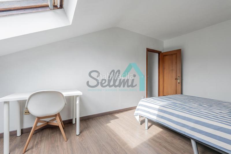 Foto 4007190e-61bd-4f32-a526-b56135cdf325. Rent flat with heating in Fontán Oviedo