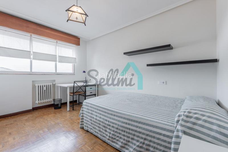 Foto 481b73dc-1f6c-4d43-be63-b0901b76b81b. Rent flat with heating in Fontán Oviedo