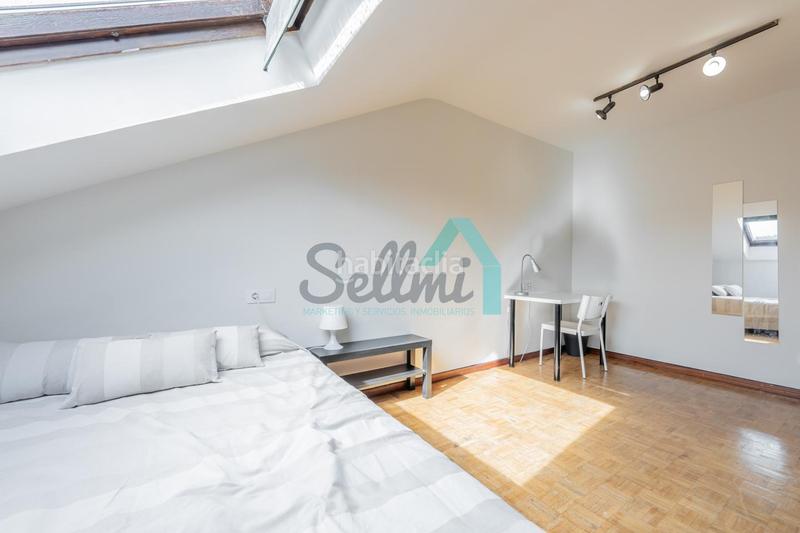 Foto 6d0cf6c6-3480-4e07-80ee-c699177aa661. Rent flat with heating in Fontán Oviedo