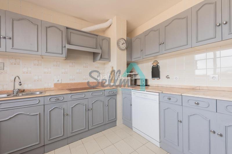 Foto 8f90f77f-2ded-4c2c-a81f-80fdb78cfba9. Rent flat with heating in Fontán Oviedo