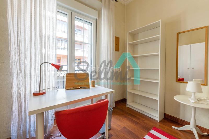 Foto c3d42f9a-196f-4e0f-bef3-6dbbc279c990. Miete etagenwohnung mit heizung in Auditorio - Seminario - Parque de Invierno Oviedo