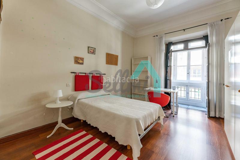 Foto cdeae3eb-1aeb-422d-aa8a-f974f4c83c95. Miete etagenwohnung mit heizung in Auditorio - Seminario - Parque de Invierno Oviedo