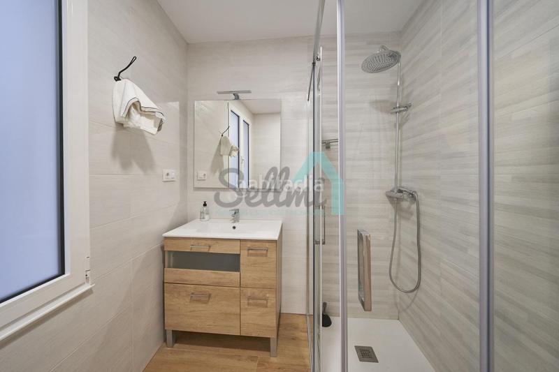 Foto c98aa43c-e0f4-4a4e-9e6e-7b9db1b23a0a. Location appartement dans Salesas - Foncalada - Campoamor Oviedo