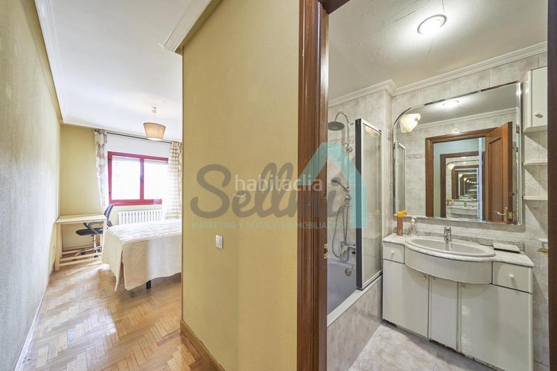 Foto 404d3147-8c36-42d5-8af5-0732366c7e5d. Location appartement avec chauffage dans Auditorio - Seminario - Parque de Invierno Oviedo