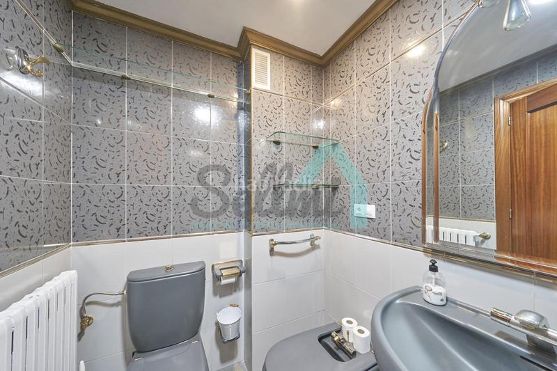 Foto 50c493fc-5c9c-44d2-a3e8-dc31923b0d5d. Miete etagenwohnung mit heizung in Auditorio - Seminario - Parque de Invierno Oviedo