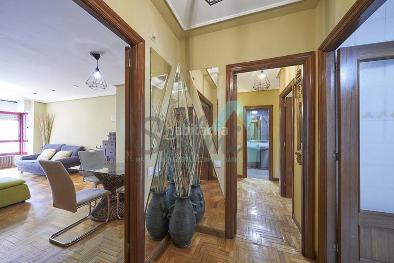 Foto b1ac6457-28c3-4931-ac9a-424cfb8b3056. Miete etagenwohnung mit heizung in Auditorio - Seminario - Parque de Invierno Oviedo