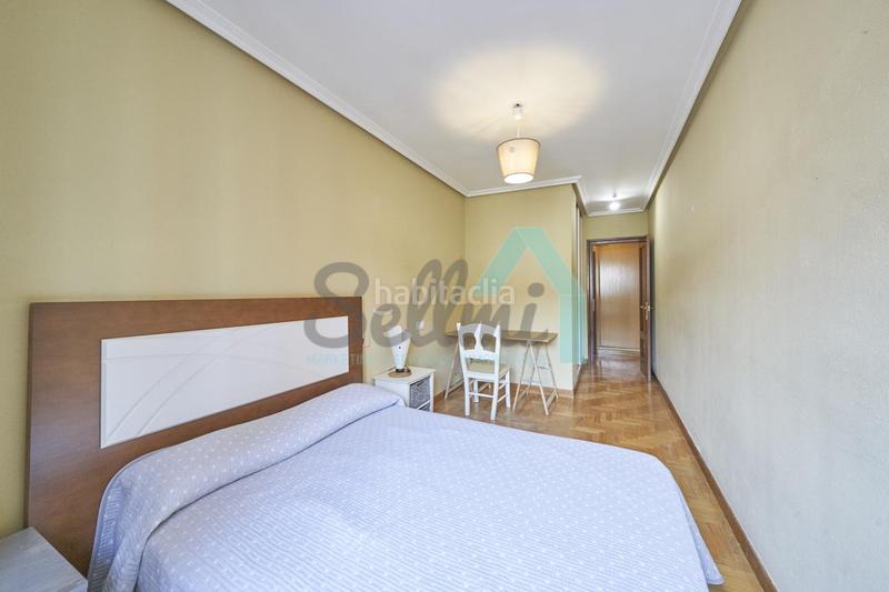 Foto 2f219bd4-08ab-4d43-8e15-30576146a609. Rent flat with heating in Auditorio - Seminario - Parque de Invierno Oviedo