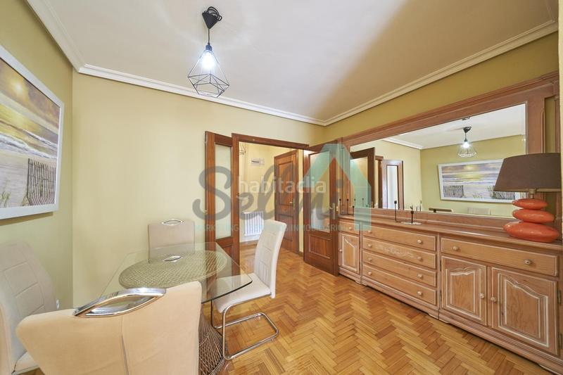 Foto 3b5a0e76-6863-4f73-befa-0005cf4bb56d. Rent flat with heating in Auditorio - Seminario - Parque de Invierno Oviedo