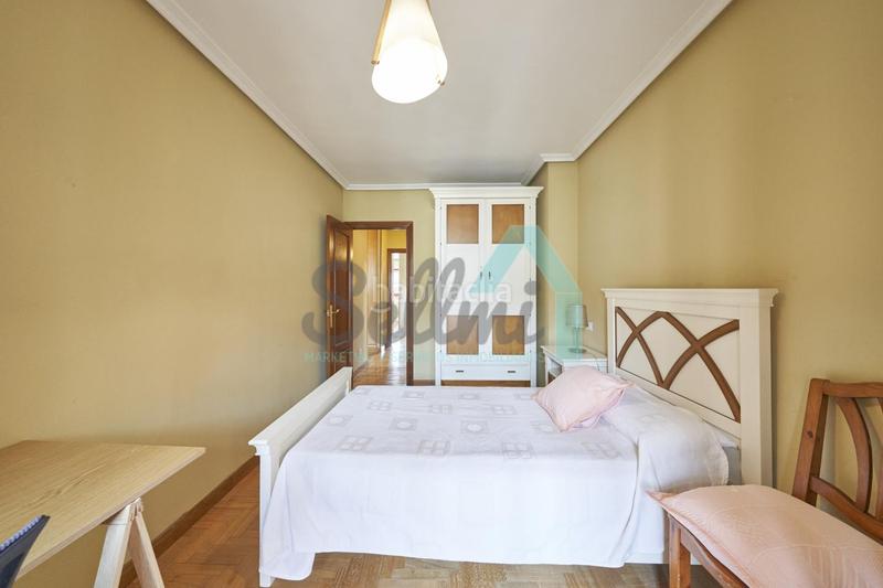 Foto 600ad23b-fffe-4c4b-84a4-1a7a69d02abf. Rent flat with heating in Auditorio - Seminario - Parque de Invierno Oviedo